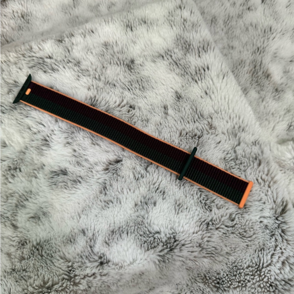 Apple Watch Sport Loop Adjustable Watch Band NWOT